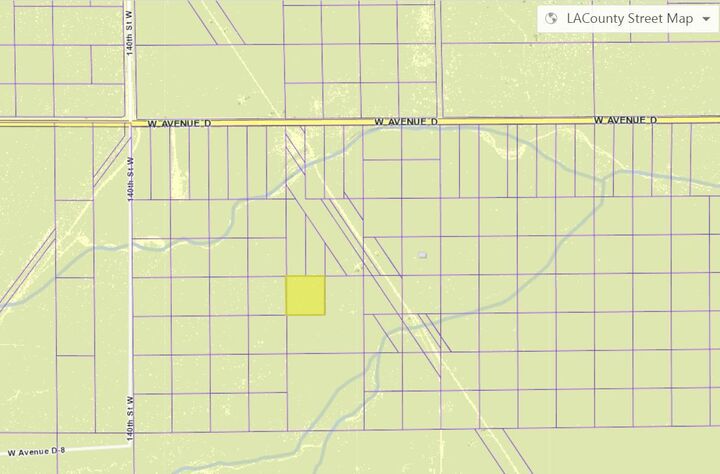 Property Photo:  135th St W &Amp Ave D4  CA 93536 