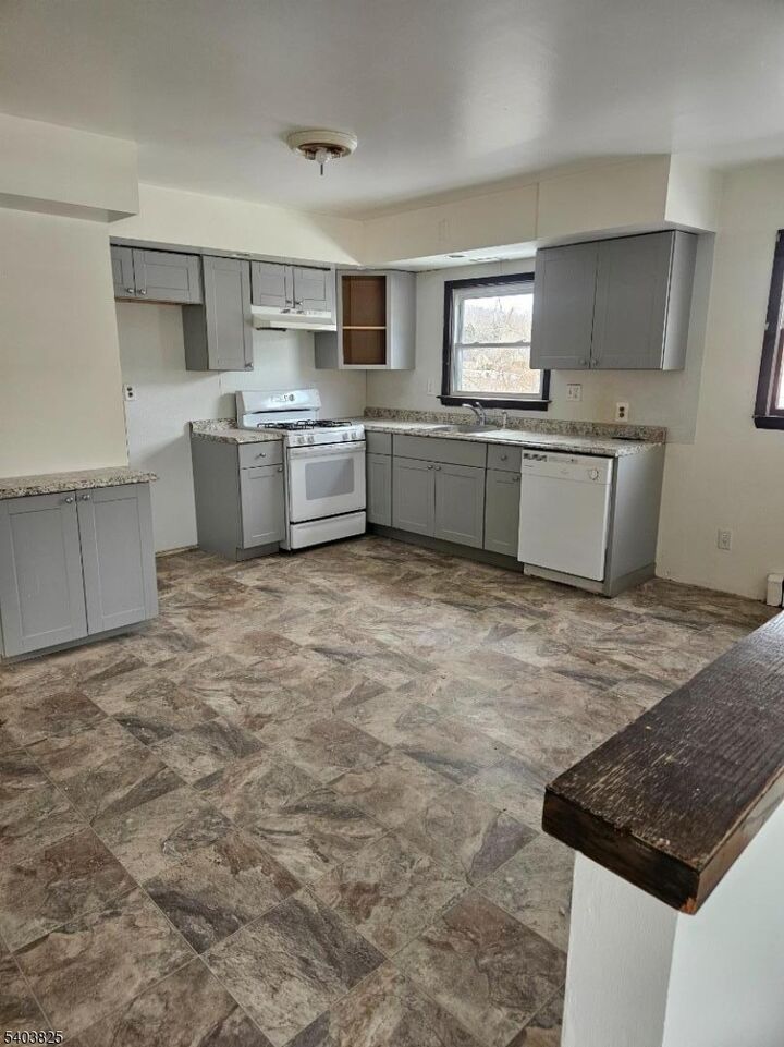 Property Photo: 112 Ringwood Ave 2 NJ 07442