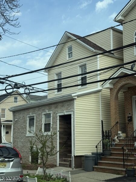 Property Photo:  863 Lafayette St  NJ 07201 