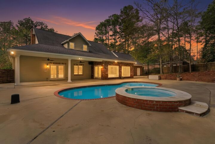 Property Photo:  4 Bocage  MS 39402 