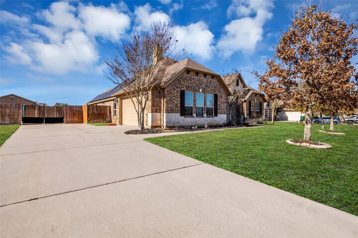 Property Photo:  183 Harley Drive  TX 77356 