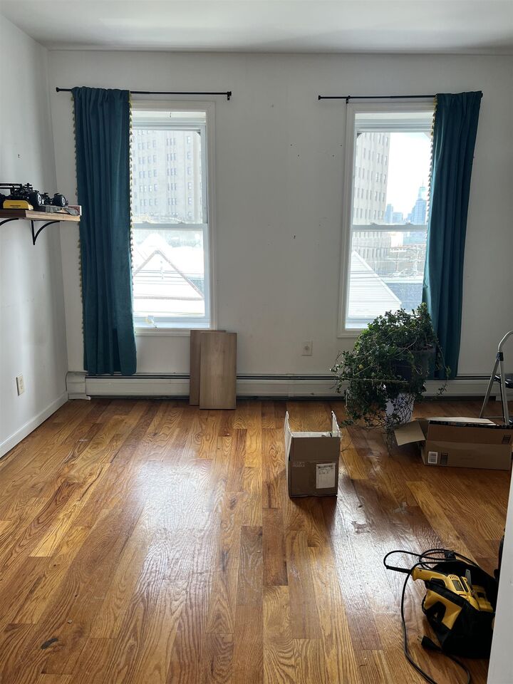 Property Photo:  215 Summit Ave 7  NJ 07304 