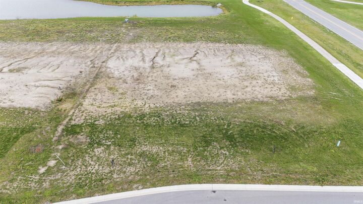 Property Photo: 2220 Golfview Drive 144 IN 46706