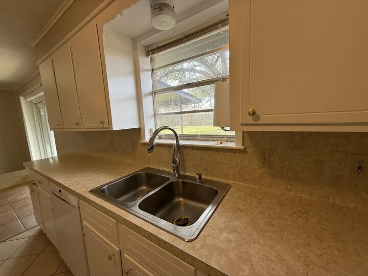 Property Photo: 1010 Chevy Chase Street TX 75647