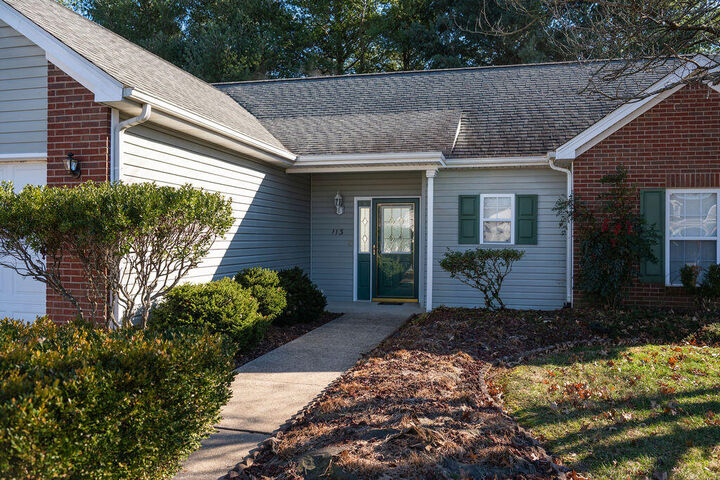 Property Photo:  113 Secretariat Way  KY 40601 