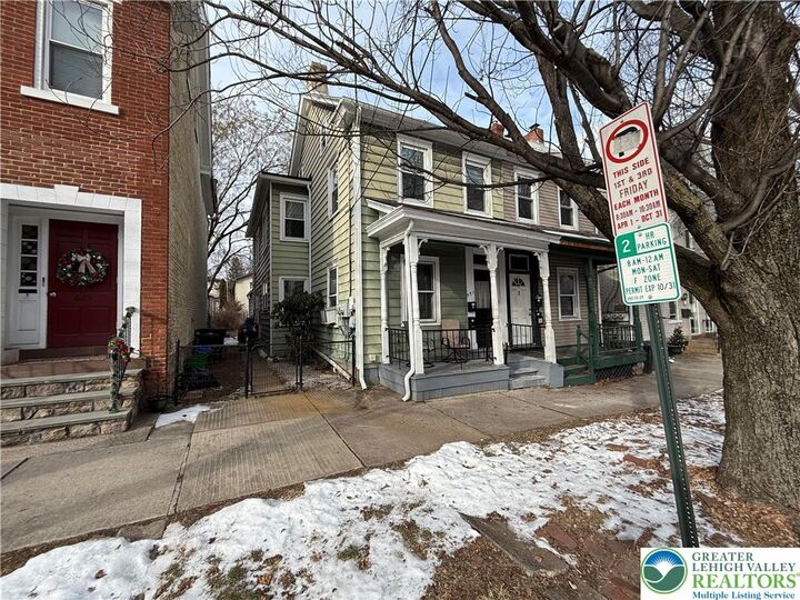 Property Photo:  627 Center Street  PA 18018 
