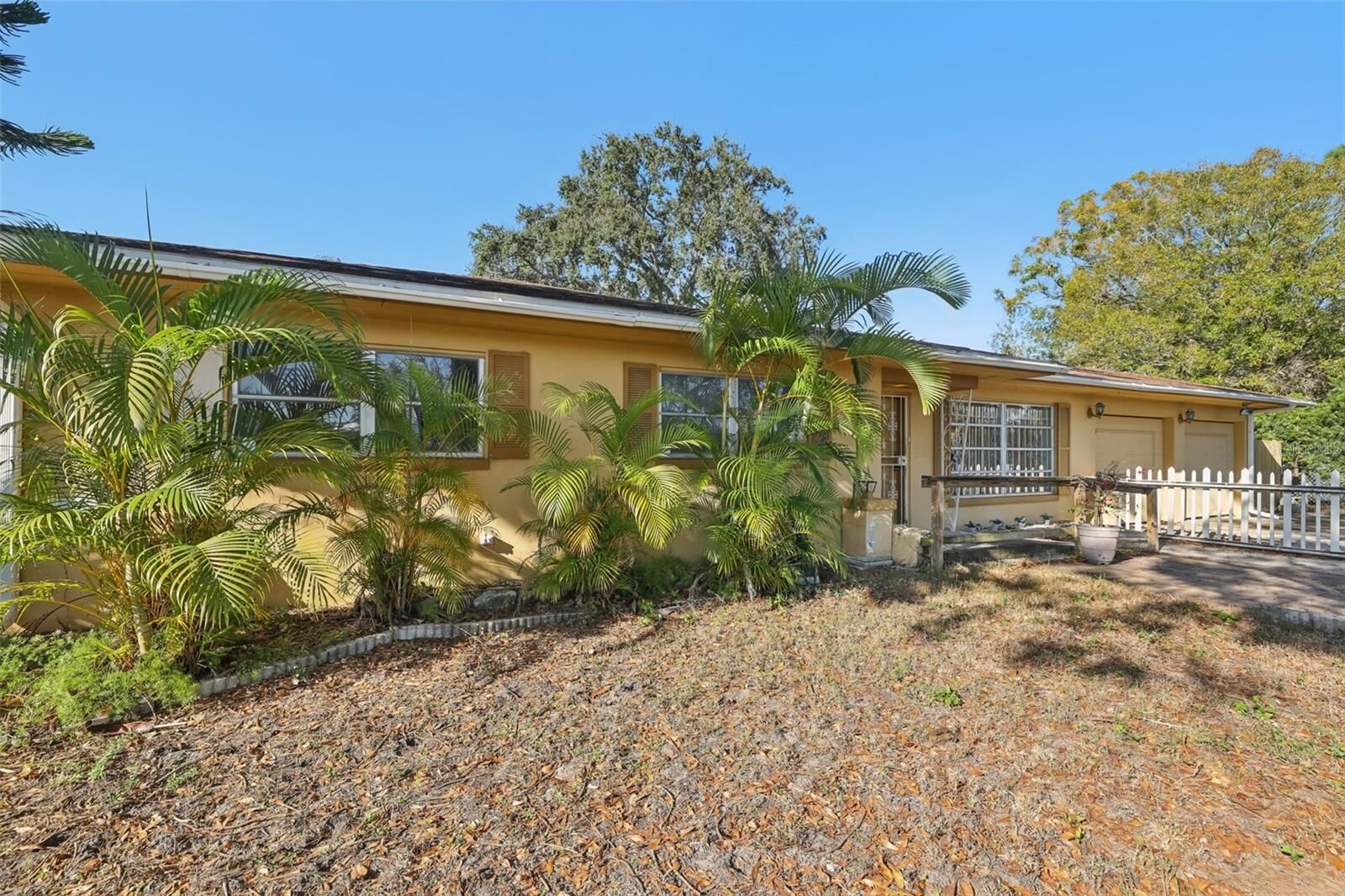 Property Photo:  2228 NE Coachman Road  FL 33765 