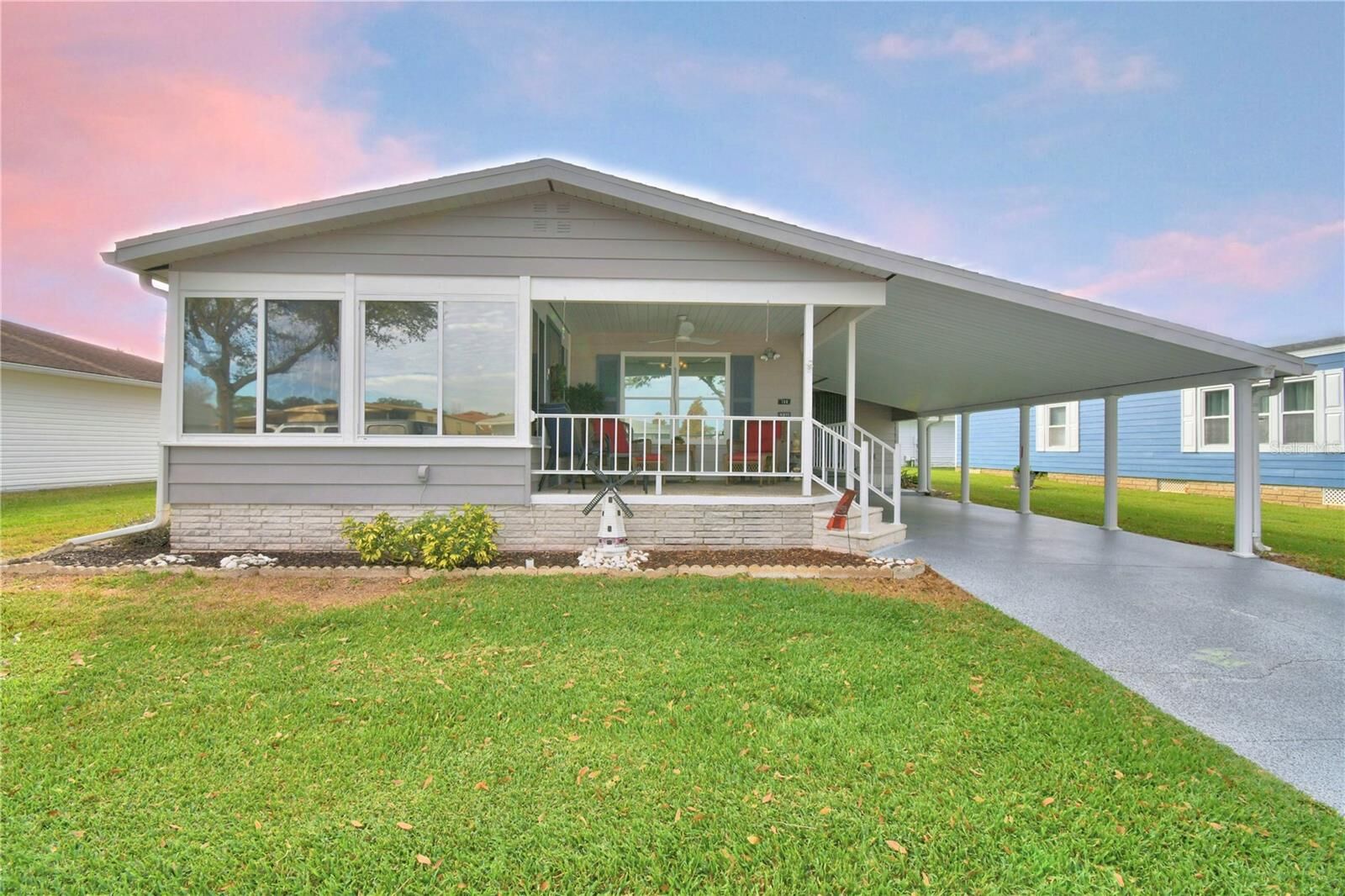 Property Photo:  4911 Colonnades Club Boulevard  FL 33811 