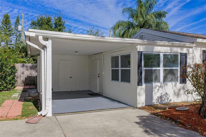 Property Photo:  4105 W Bay Villa Avenue  FL 33611 