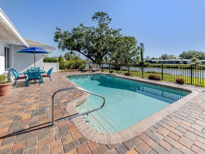 Property Photo:  1232 Pine Needle Road  FL 34285 