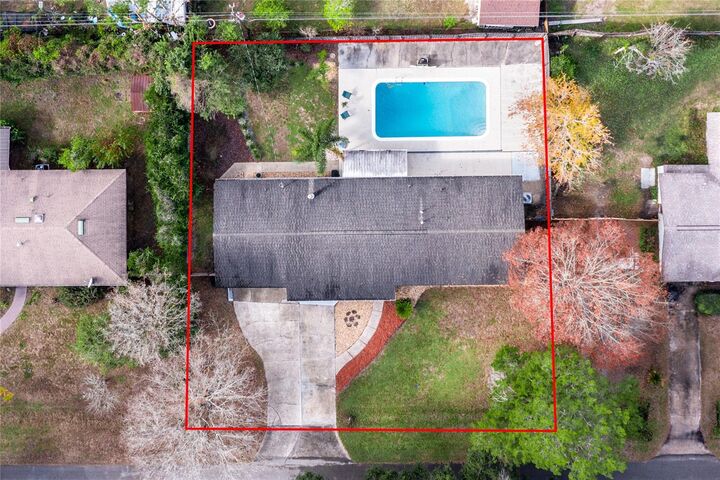 Property Photo:  3916 NW 21st Terrace  FL 32605 