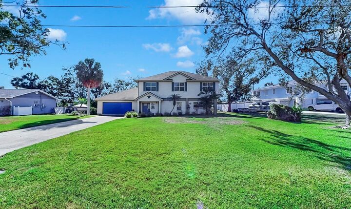Property Photo: 9211 River Cove Drive FL 33578