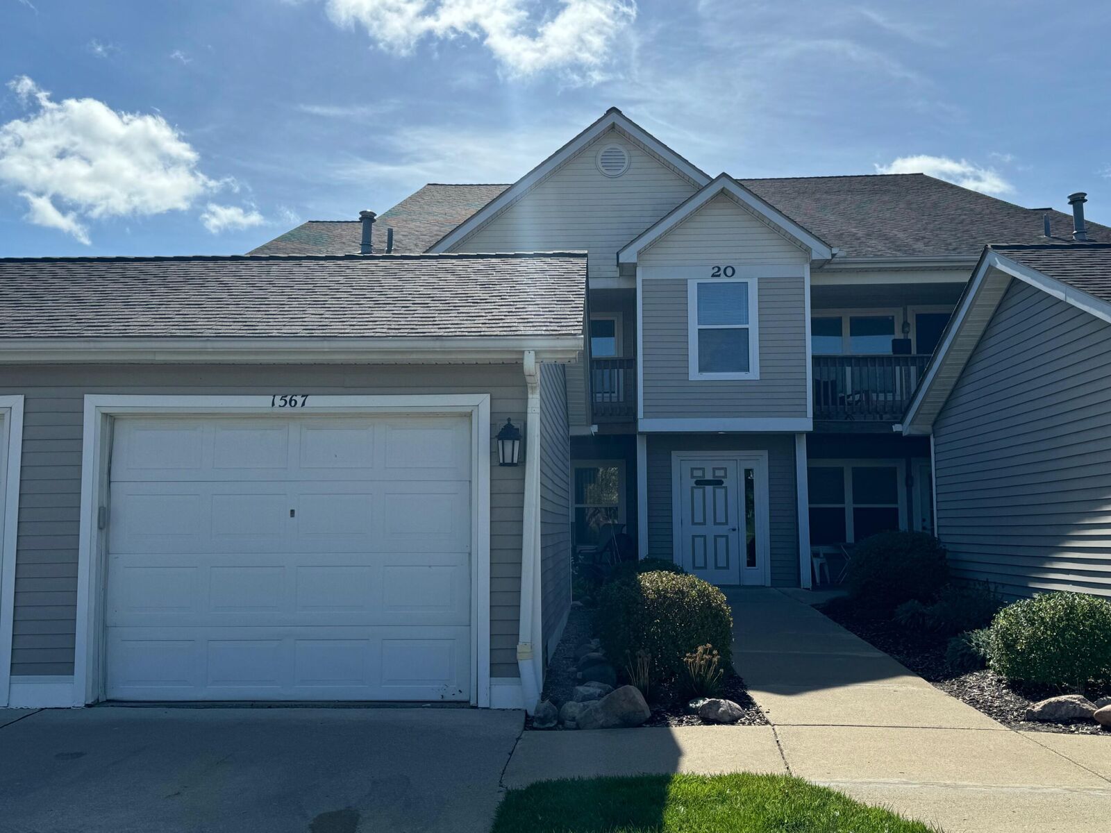 Property Photo:  1567 Weatherstone Drive  MI 48108 