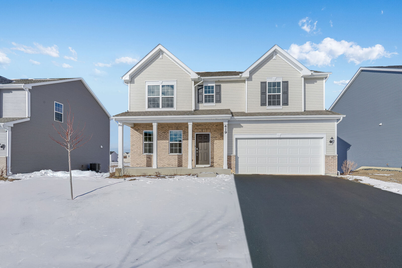 Property Photo:  419 Hathaway Lane  IL 60543 