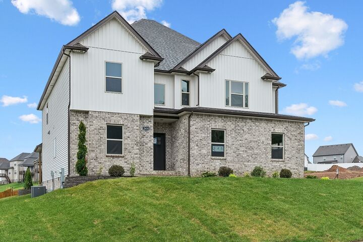 Property Photo:  2634 Remington Trce  TN 37043 