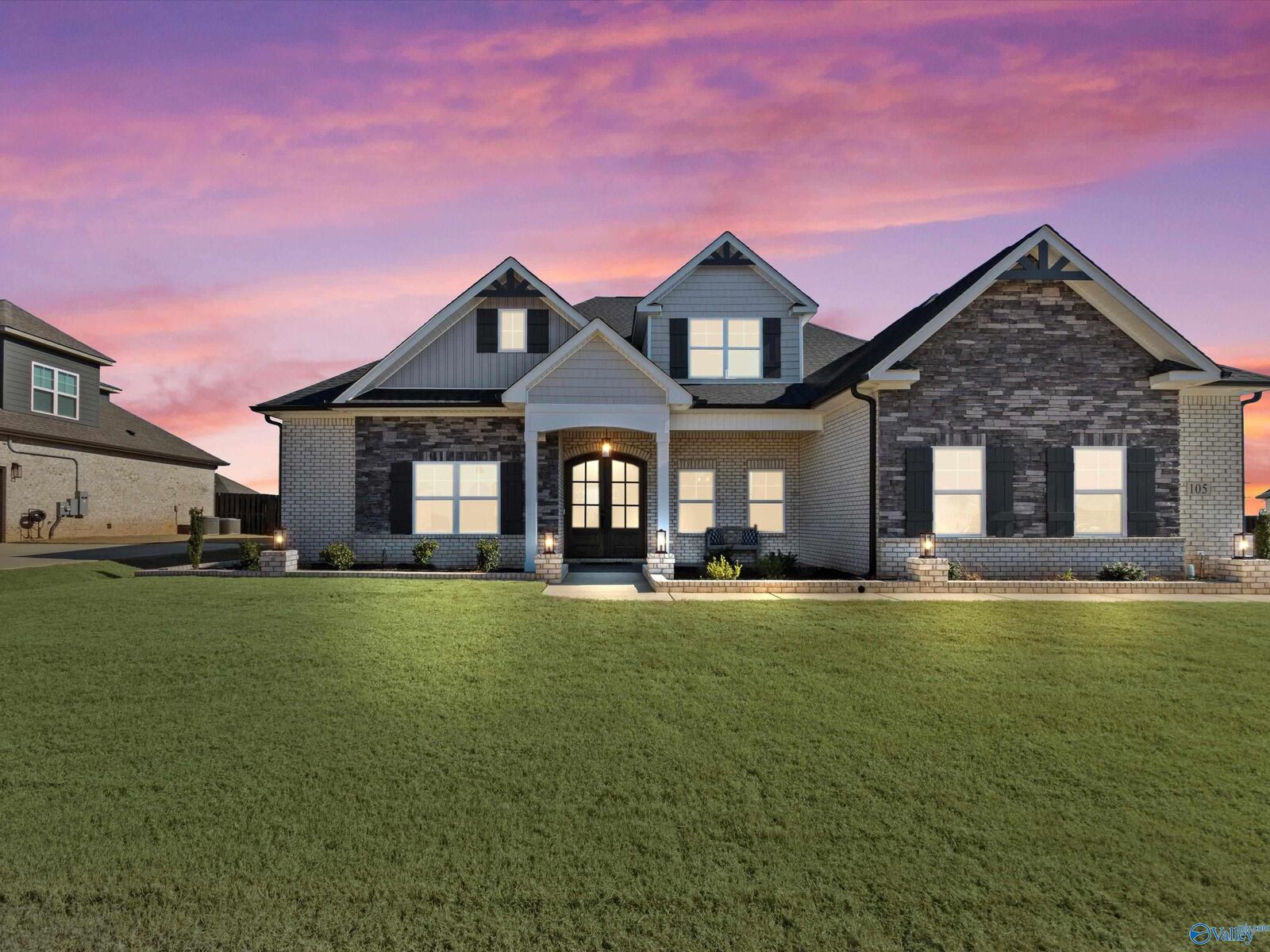 Property Photo:  105 Brier View Drive  AL 35759 