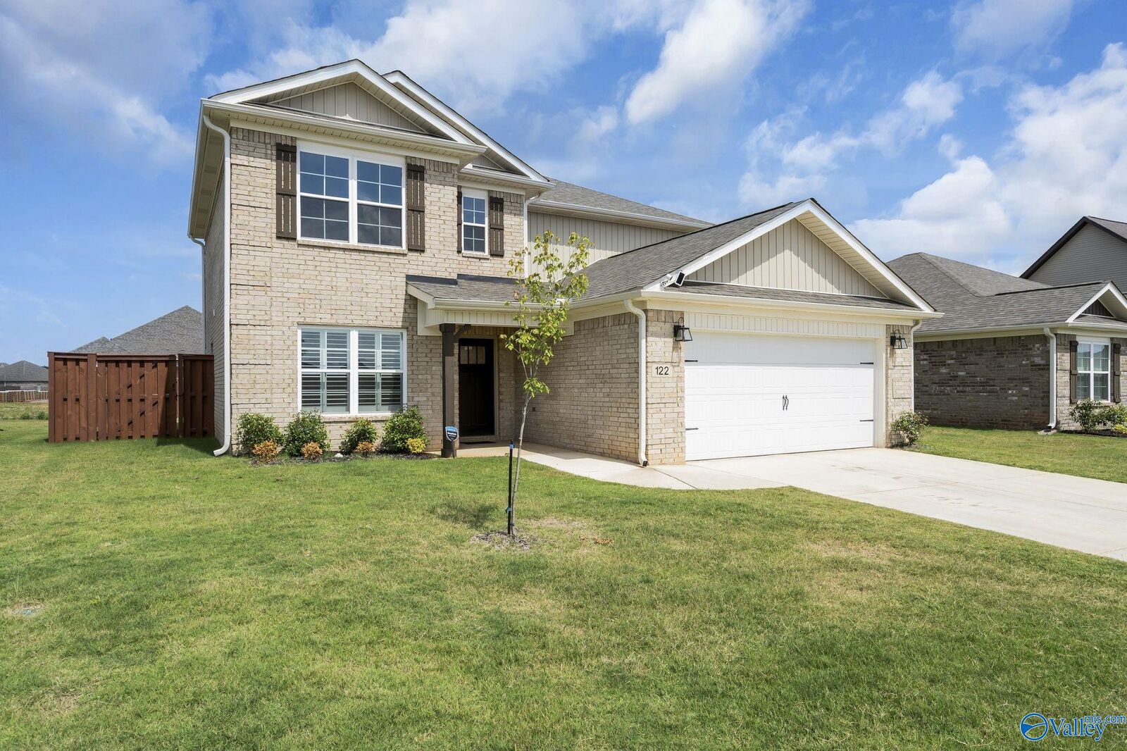 Property Photo:  122 Wilcot Road  AL 35759 