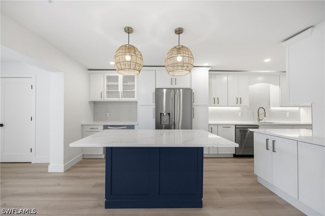 Property Photo:  333 Harbour Drive 109  FL 34103 