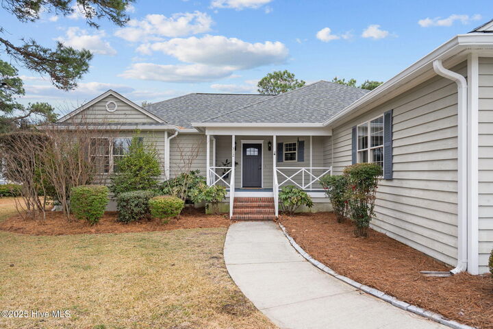 Property Photo: 312 Palmer Way NC 28412