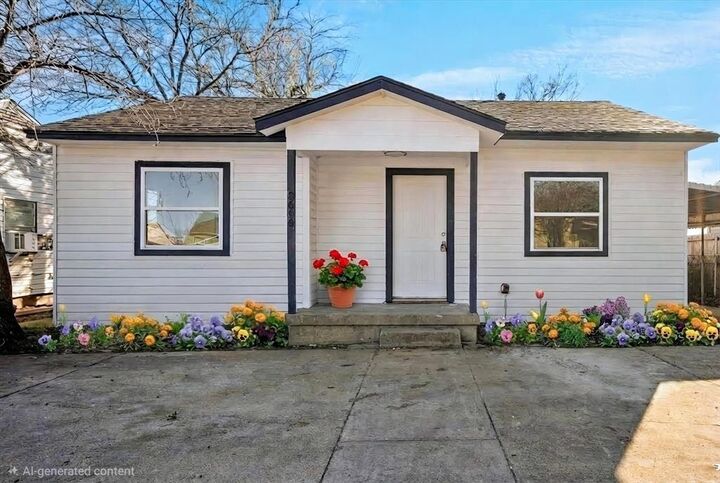 Property Photo: 3606 Texas Drive TX 75211