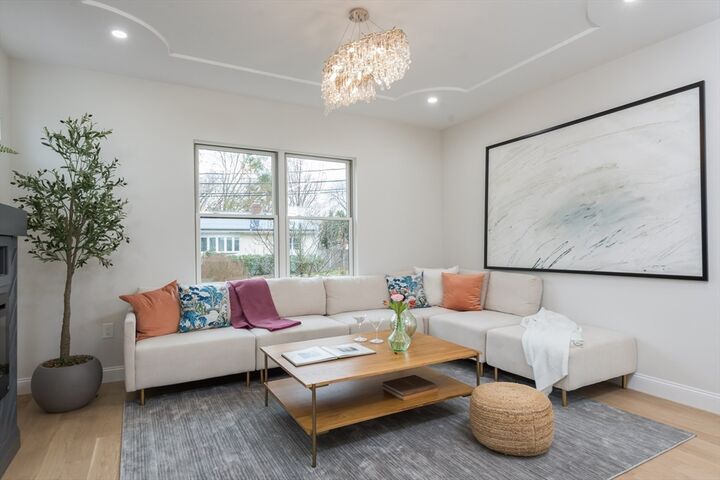 Property Photo:  6 Gordon Rd  MA 02474 