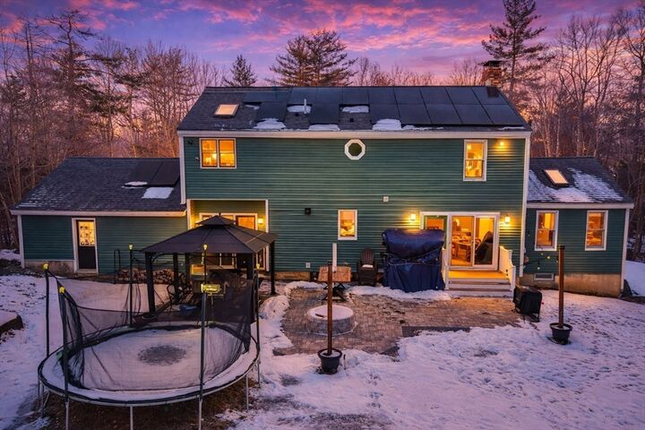 Property Photo:  13 Dolge Ct  MA 01540 