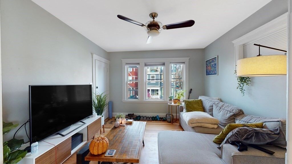 Property Photo:  304 Lamartine 3  MA 02130 