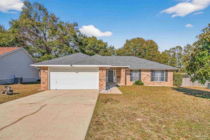 Property Photo: 6532 Eagle Crest Dr FL 32570