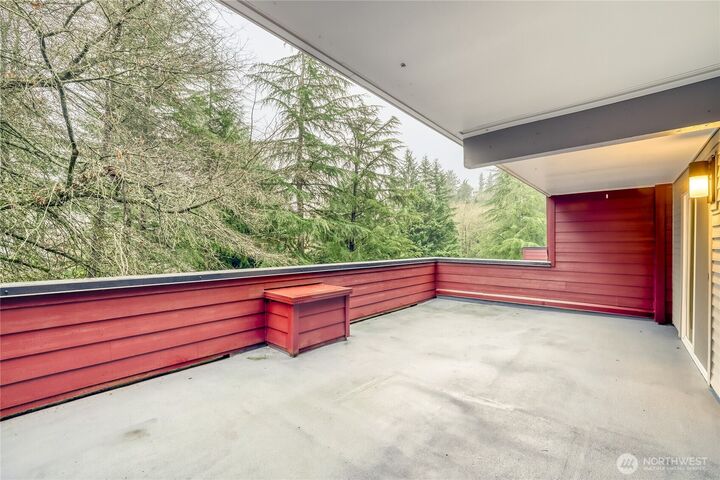 Property Photo: 15805 Waynita Way NE D107 WA 98011