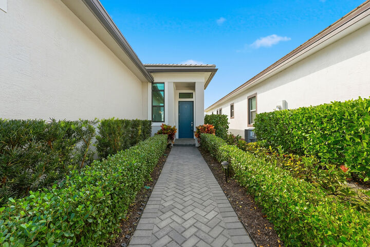 Property Photo:  9321 SW Pepoli Way  FL 34987 