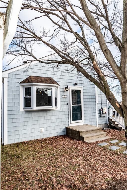 Property Photo:  119 Edgeworth Avenue  RI 02904 