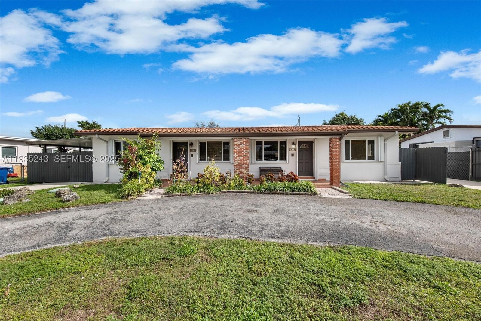 Property Photo: 1035-1037 SW 76th Ave FL 33144