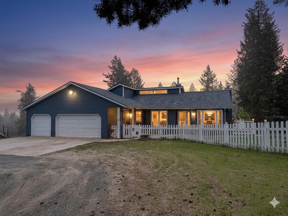 Property Photo: 5418 B S Wallbridge Rd 5418 S Wallbridge Rd WA 99006