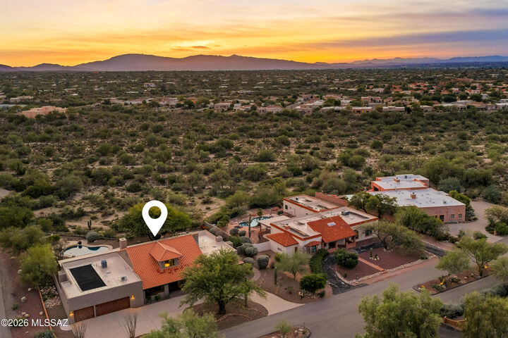 Property Photo:  6780 N Calle Lomita  AZ 85704 