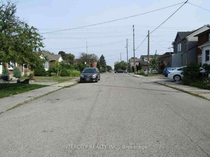 Property Photo: 54 Sixteenth Street ON M8V 3J8