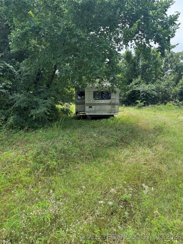 Property Photo:  11017 E 233rd Street S  OK 74455 