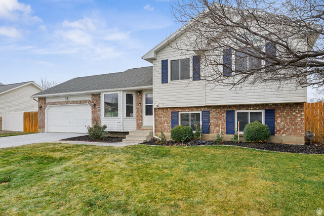 Property Photo:  1238 E 100 S  UT 84660 