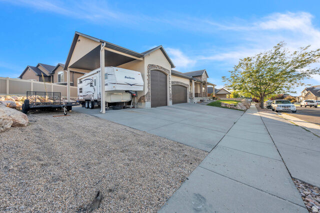 Property Photo: 1256 Upland Dr UT 84074