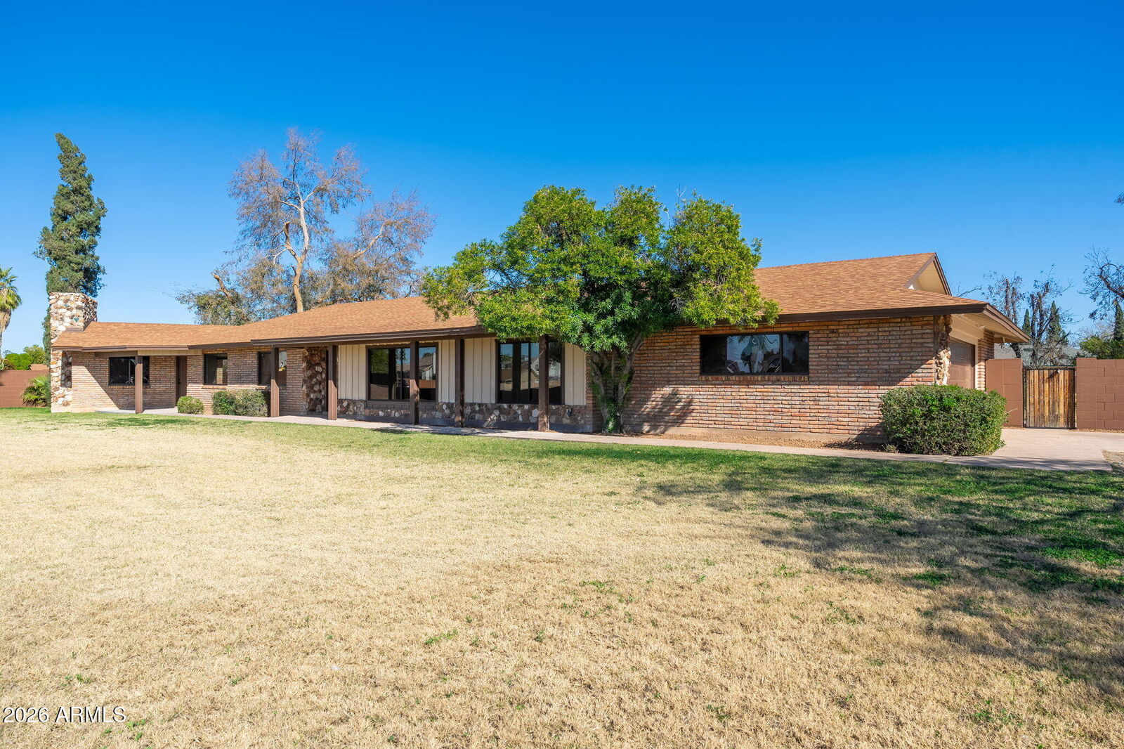 Property Photo:  10839 N 59th Avenue  AZ 85304 