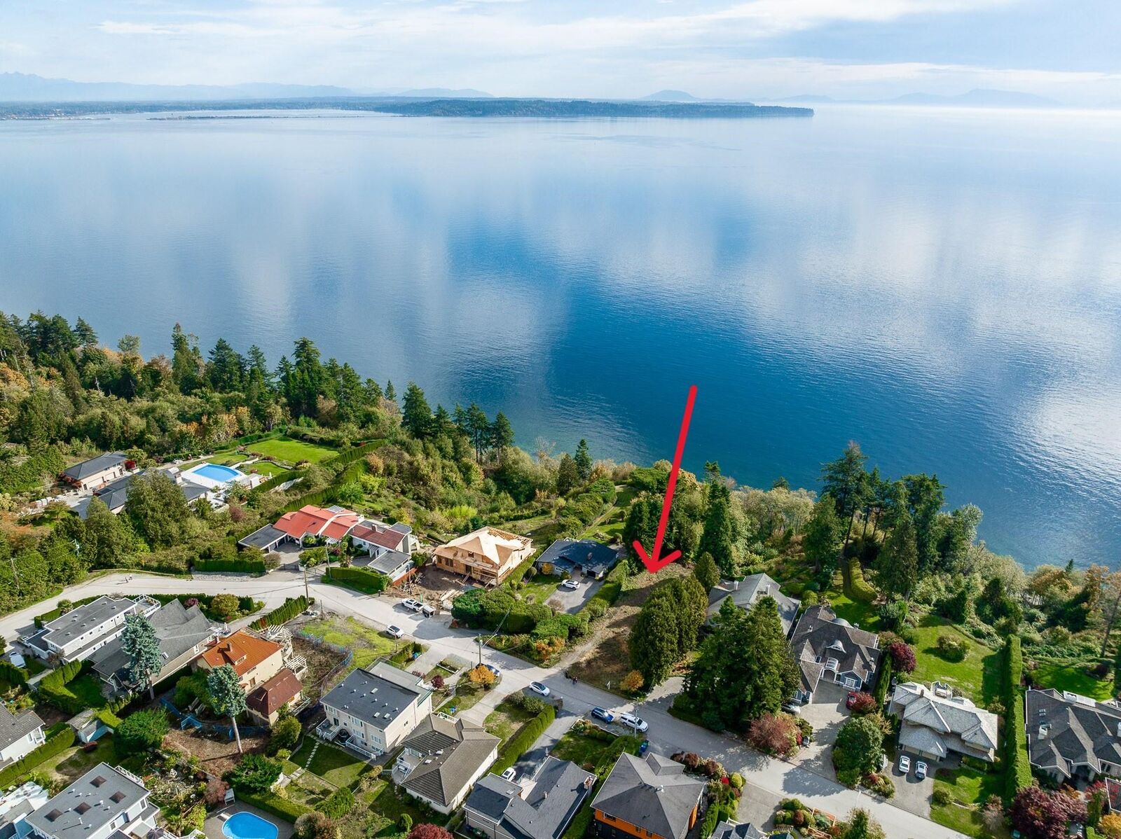 Property Photo: 13536 13A Avenue BC V4A 1C4