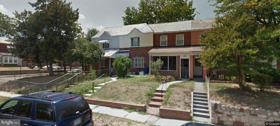 Property Photo:  226 34th Street NE  DC 20019 