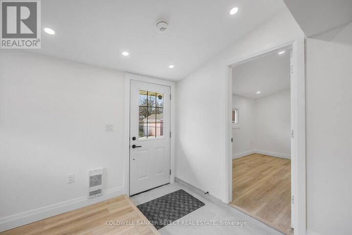 Property Photo: 338 Old Mosley Street Unit 3 ON L9Z 2H6