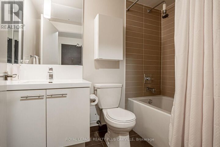 Property Photo:  5 Valhalla Inn Road 510  ON M9B 0B1 