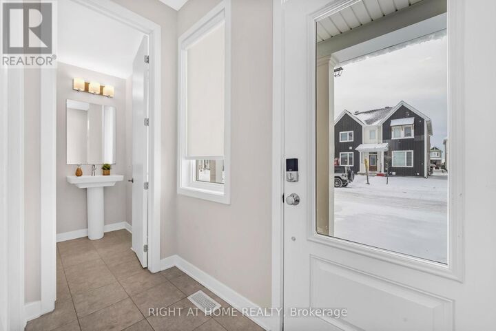 Property Photo:  30 Chasing Grove  ON K0A 2Z0 