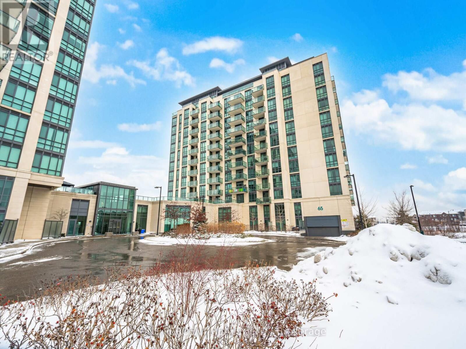 Property Photo:  65 Yorkland Boulevard 811  ON L6P 4M5 