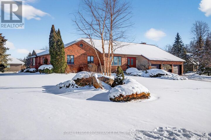 Property Photo:  1673 St Lawrence Avenue  ON K7L 2V1 