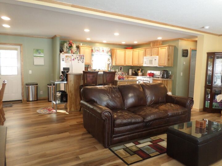 Property Photo: 1520 Pinegrove Way PA 16509