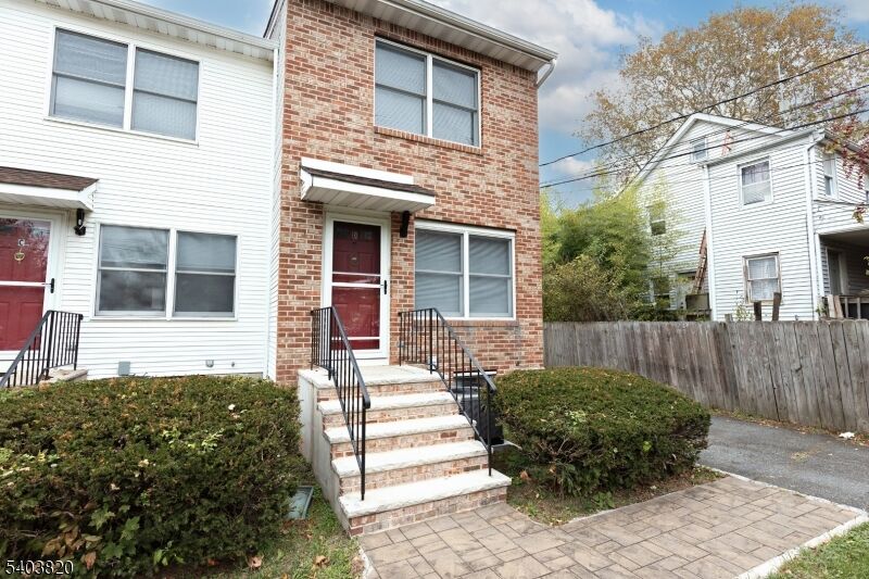 Property Photo:  7 Emmett Ave D  NJ 07960 