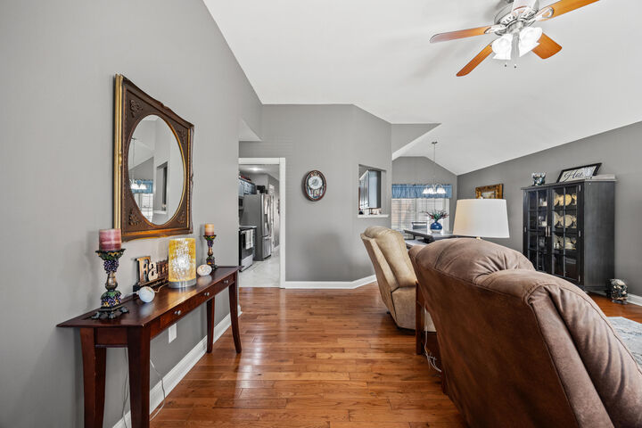 Property Photo:  337 Reynolds Drive  KY 40475 