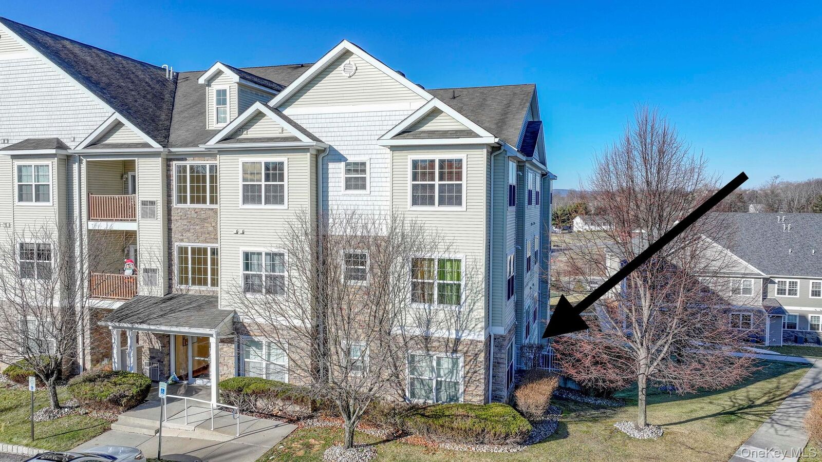 Property Photo:  927 Tower Ridge Circle  NY 10941 